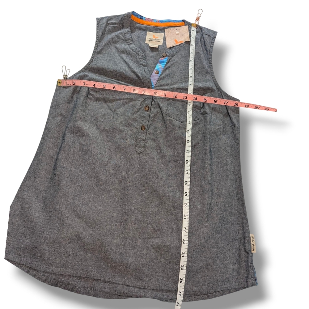 NWT WOMEN'S FIELD & STREAM SLEEVELESS MEDIUM SL CHAMBRAY TOP - Picture 11 of 13